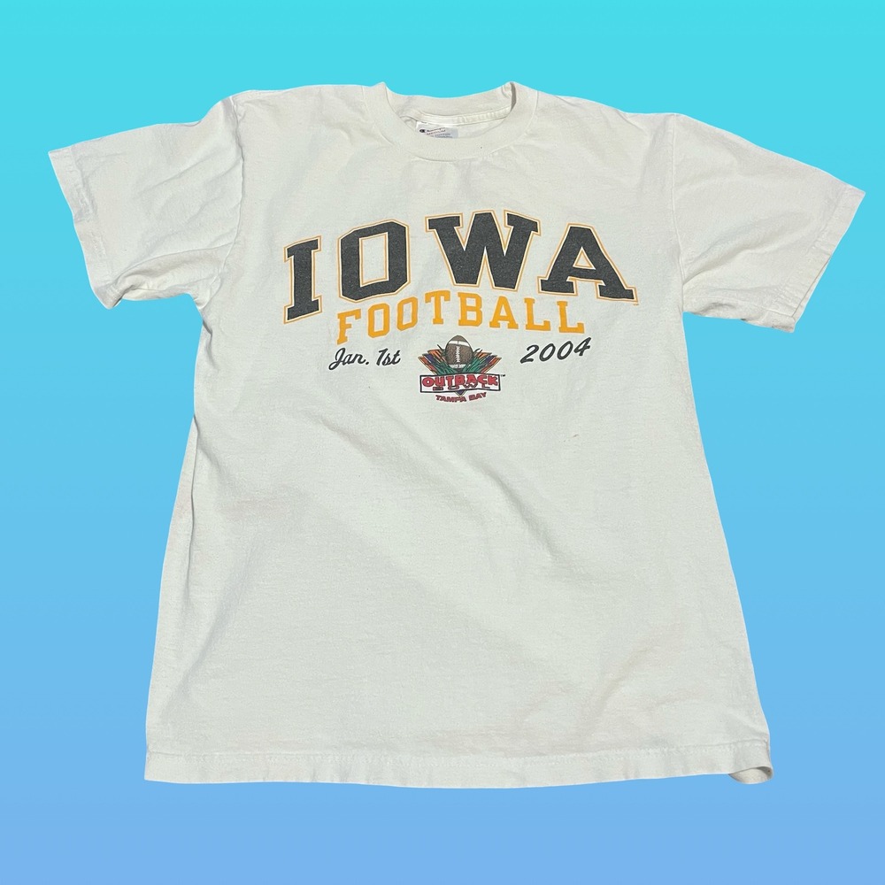 Champion Iowa Football Outback Bowl 2004 T-Shirt Mens White Graphic Tee Medium